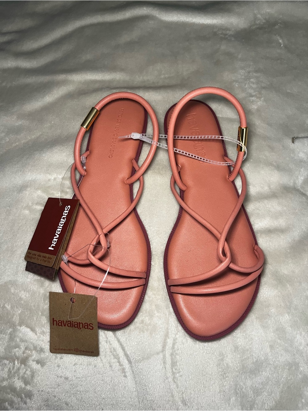 Havaianas Women's Coral Pink Strappy Slide Sandals with Gold Accents